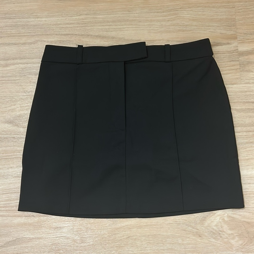 H&M Black Mini Skirt